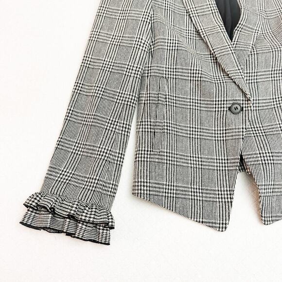 Club Monaco Plaid Patterned Blazer Ruffle Hem Size 2 - Picture 3 of 8